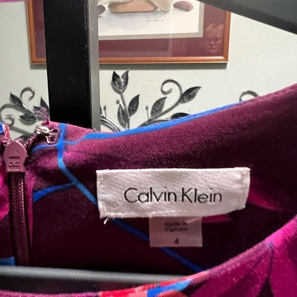 EUC Calvin Klein Floral Purple Dress 3/4 Bell Sleeves Size 4 #125 - Picture 4 of 7